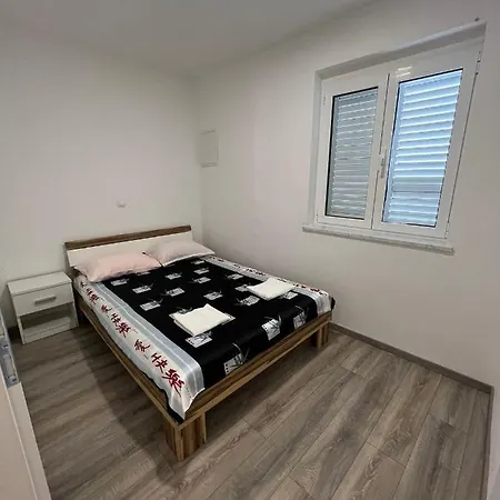 Centrium Makarska * Makarská
