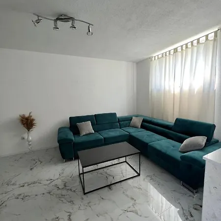 Centrium Makarska *